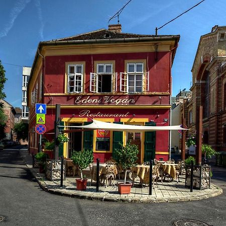 Santico Art Hotel And Hostel Budapešť Exteriér fotografie