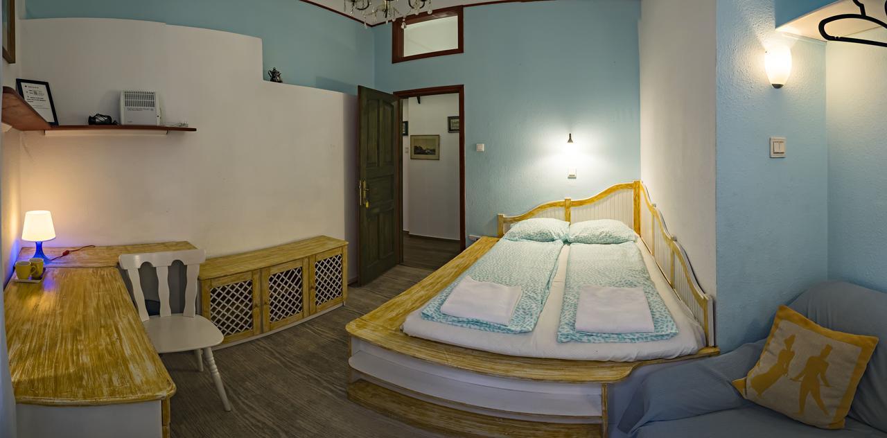 Santico Art Hotel And Hostel Budapešť Exteriér fotografie