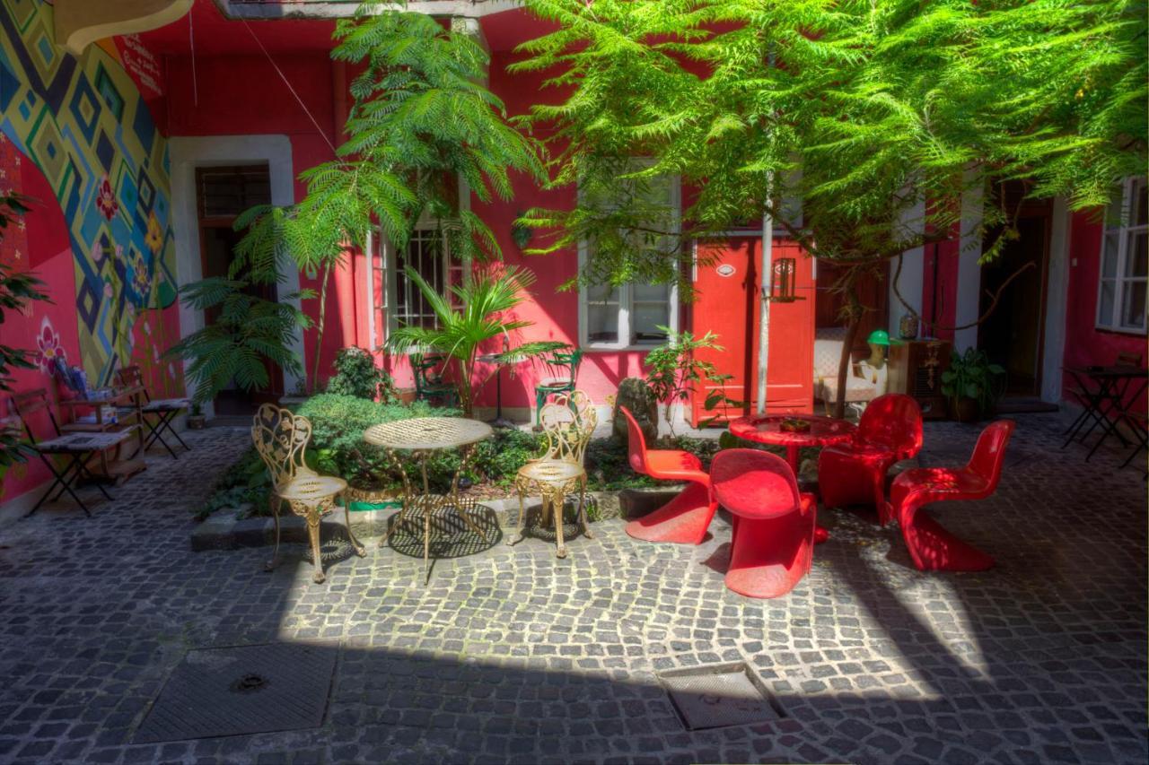 Santico Art Hotel And Hostel Budapešť Exteriér fotografie